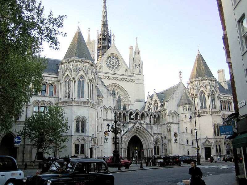 800px-Royal_courts_of_justice